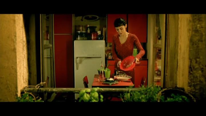 http://i721.photobucket.com/albums/ww212/r2ige/amelie_image26.jpg?t=1267713891