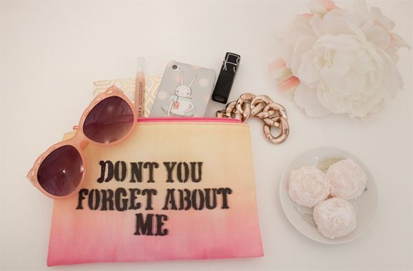 Statement clutch DIY tutorial