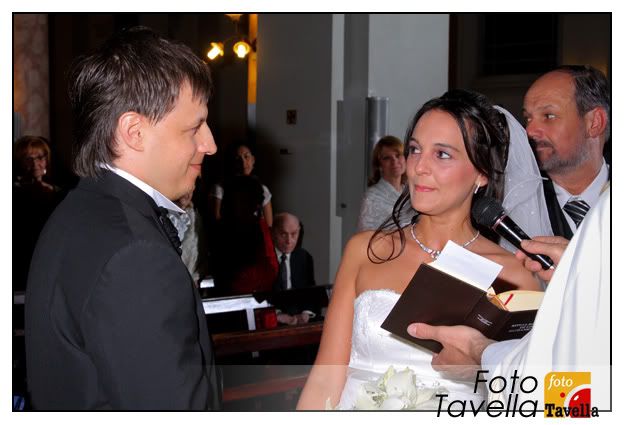 foto de casamiento, parroquia San Lorenzo Martir, Salon AMPIL El Trebol, Claudio Tavella Fotografo
