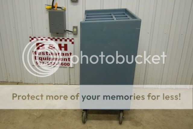 Cambro 32 Silverware Tray Condiment Catering Cart  